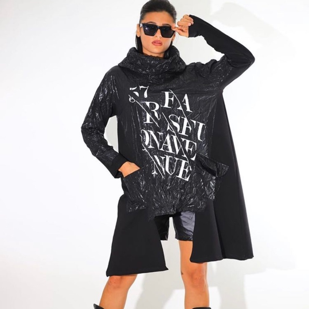 NEW WITH TAGS - LADIES JUMPER